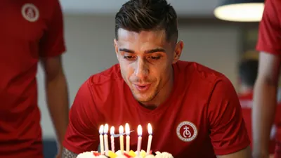 Antalyaspor, transfer yasağını kaldırıp kadrosunu güçlendirdikten sonra, kulübe geri dönen Ufuk Akyol'un doğum gününü...
