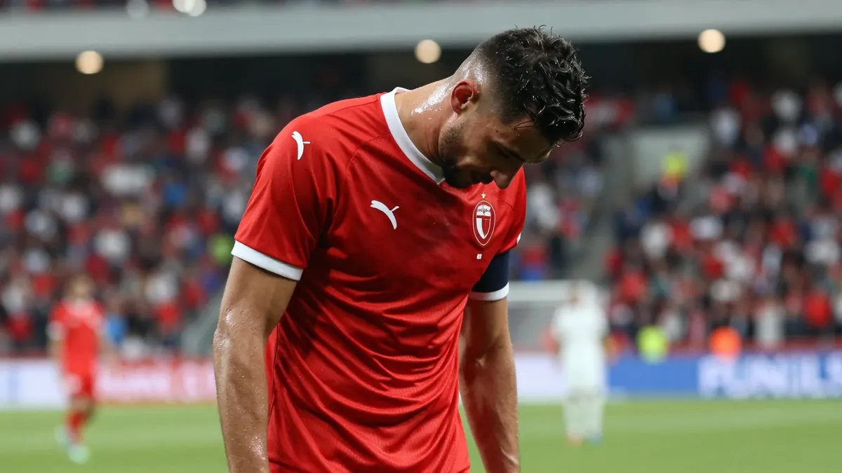 Antalyaspor, Trendyol 1. Lig'in 6. Haftasında Sivasspor'a ADO Antalya Stadyumu'nda 2-1 yenildi ve ligde 13