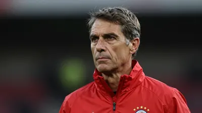 Antalyaspor, teknik direktör Bülent Korkmaz ile karşılıklı anlaşarak sözleşmesini feshetti ve hocanın görevine son verdi