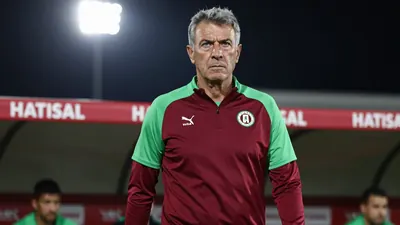 Antalyaspor Başkanı Mustafa Ergün, transfer yasağına ilişkin mali durumu ve kulübün gelecek sezonu hakkında konuşurken...