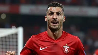 Antalyaspor, Trendyol 1. Lig'de Bandırma deplasmanında Soner Dikmen'in uzatma dakikalarında attığı golle 1-0 kazandı ve...